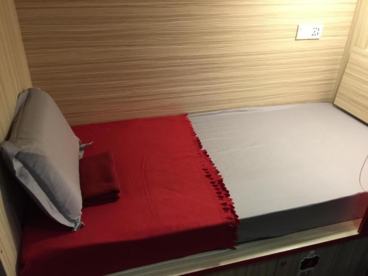 Bunk Bed Mixed Dormitory Room